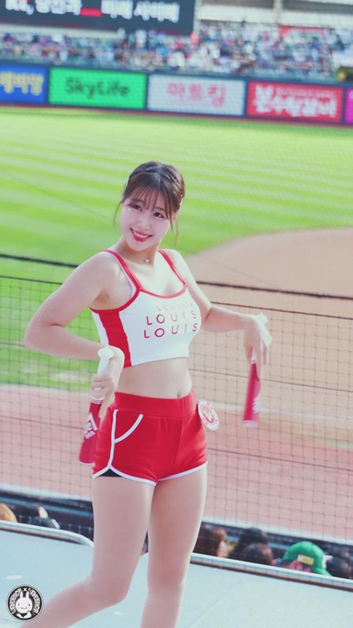 240922 치어리더 김도아 직캠 (4) 비디오 썸네일 이미지