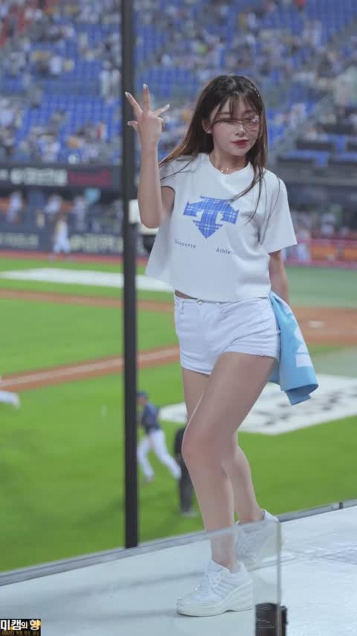 230602 치어리더 김나연 직캠 (7) 비디오 썸네일 이미지