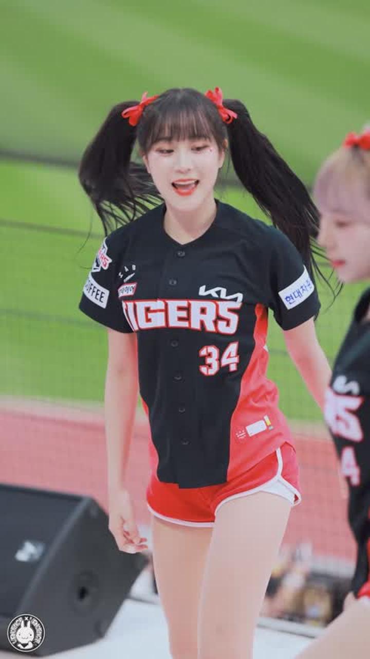 231004 치어리더 변하율 직캠 (2) 비디오 썸네일 이미지