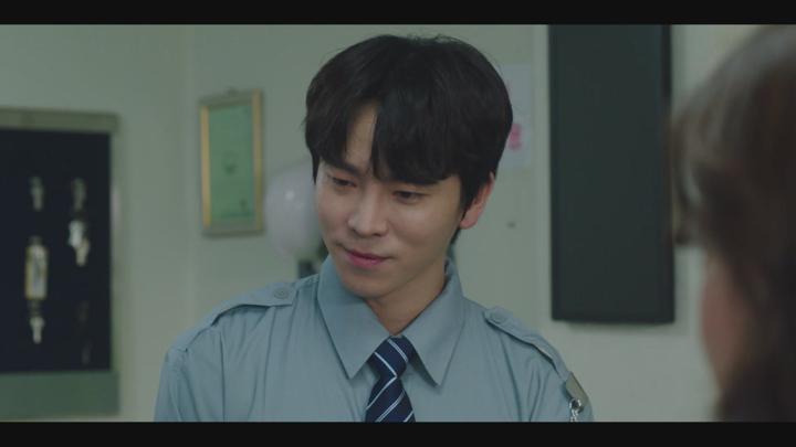 살롱 드 홈즈.E04.250624.1080p.H264.AAC.IQ.WEB-DL-LoveBug 비디오 썸네일 이미지