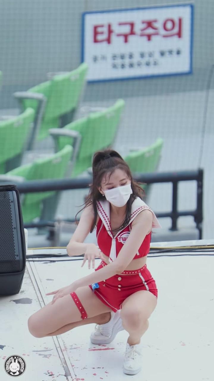 210619 치어리더 심송연 직캠 비디오 썸네일 이미지