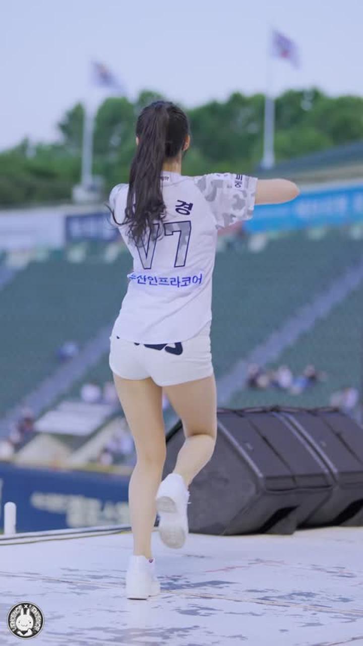 210615 치어리더 이나경 직캠 (1) 비디오 썸네일 이미지