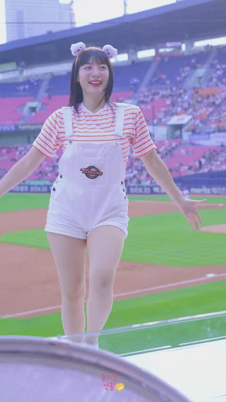 230608 치어리더 하지원 직캠 (1) 비디오 썸네일 이미지