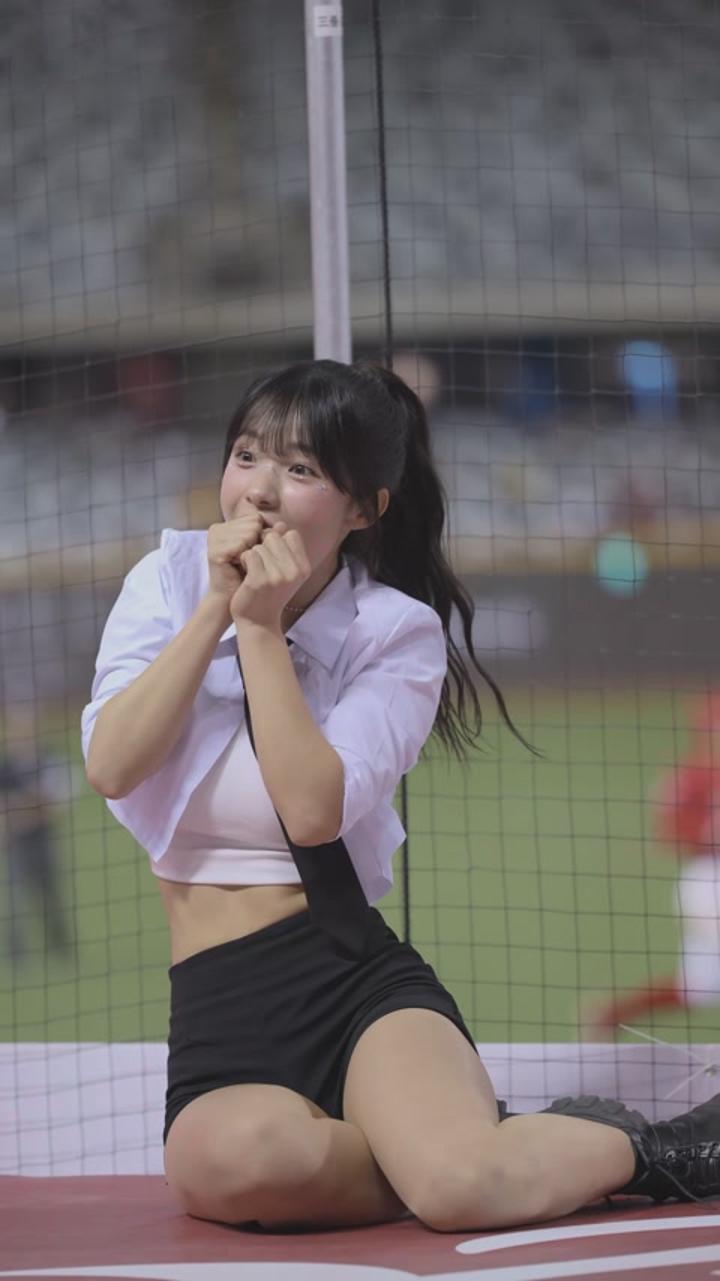 치어리더 이다혜 직캠 Cheerleader (135) 비디오 썸네일 이미지