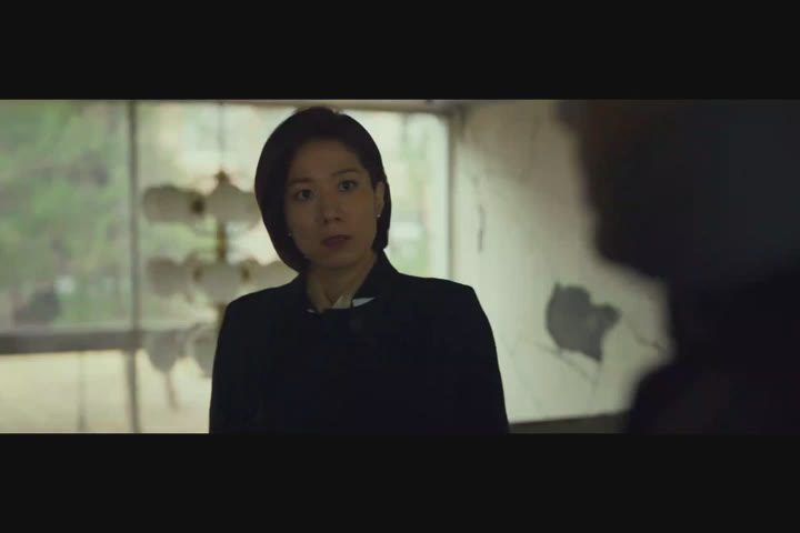[백두산]SD 마동석 수지 주연 쁘띠쁘띠 갑작스러운 폭발로 순식간에 아비규환이된다 jenm 비디오 썸네일 이미지
