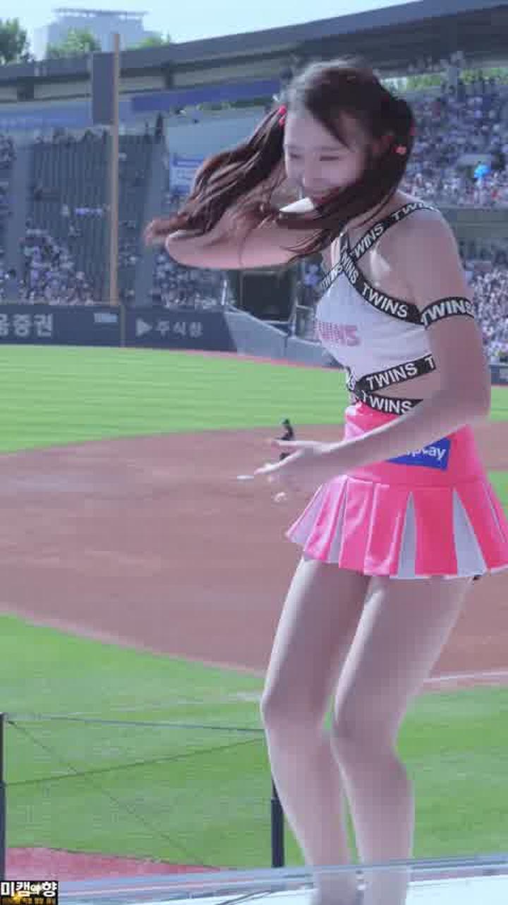230929 치어리더 오윤솔 직캠 (4) 비디오 썸네일 이미지