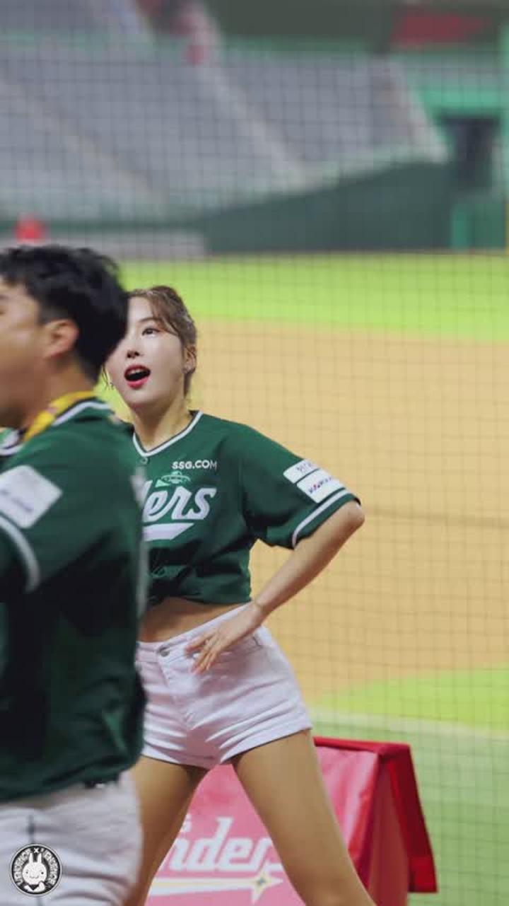 240419 치어리더 이리안 직캠 (3) 비디오 썸네일 이미지