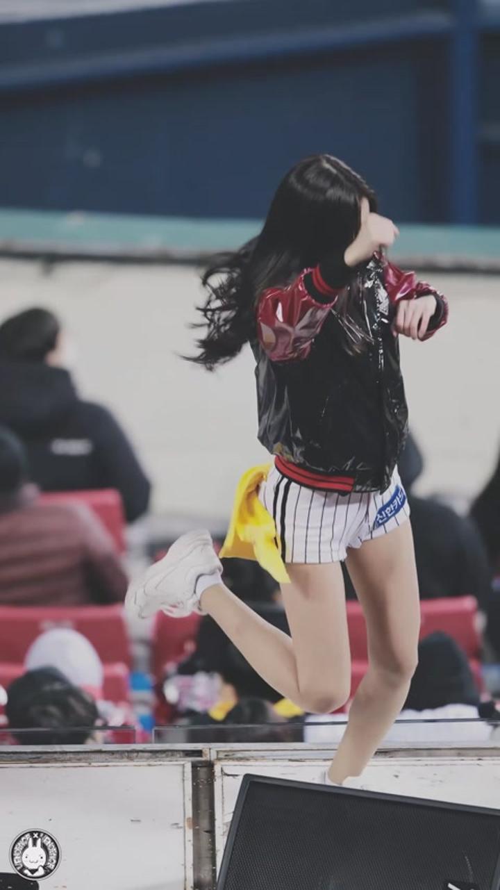 201104 치어리더 윤소은 직캠 (1) 비디오 썸네일 이미지