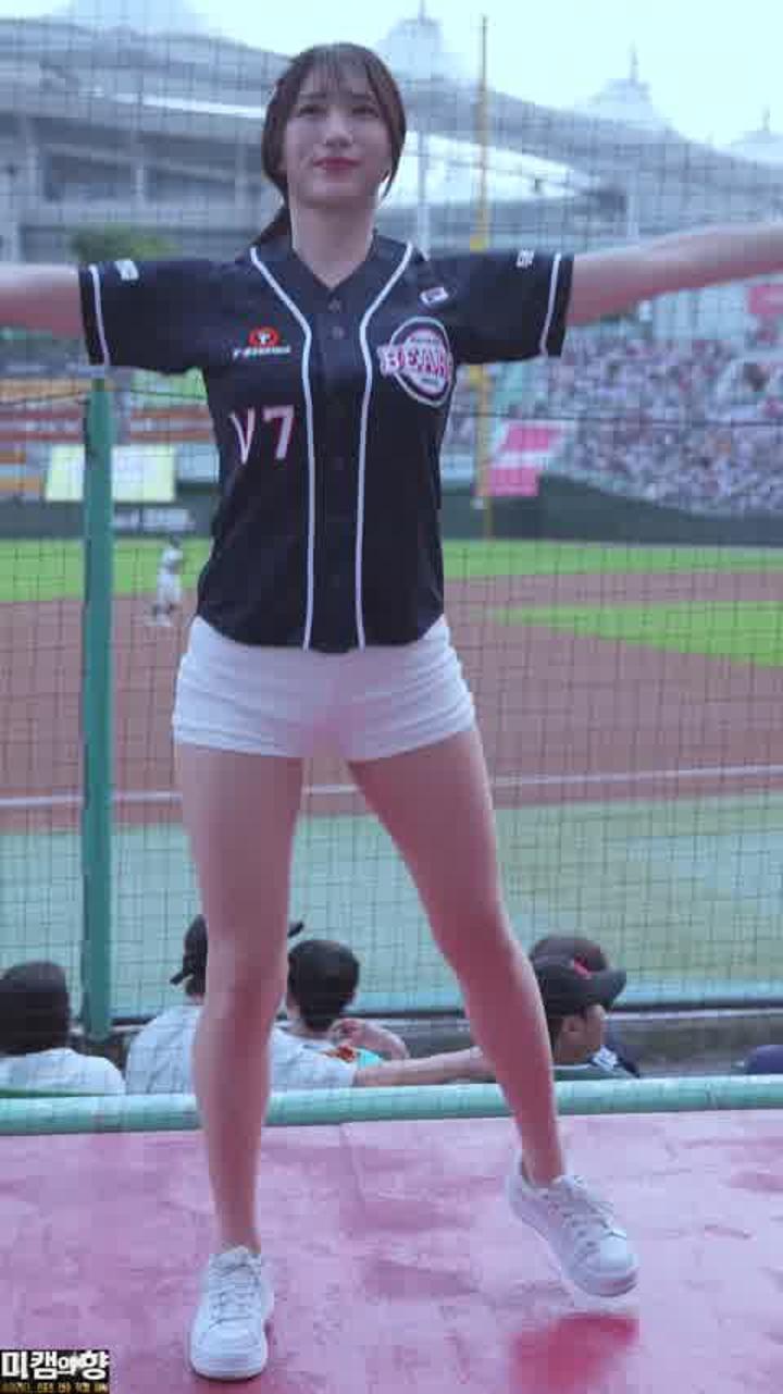 240811 치어리더 정다혜 직캠 비디오 썸네일 이미지