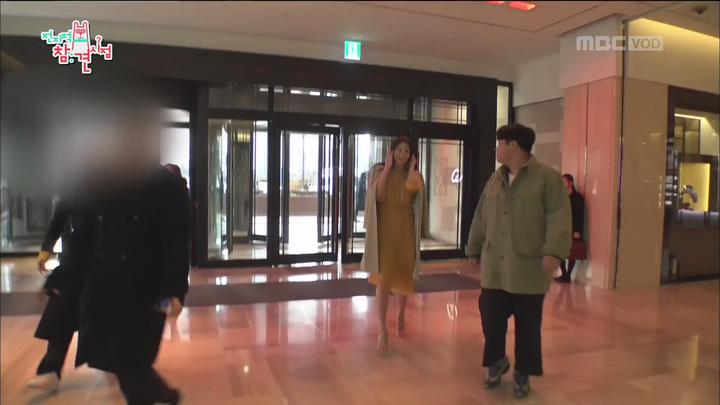 전지적 참견 시점.E043.190302.1080p-KING 비디오 썸네일 이미지