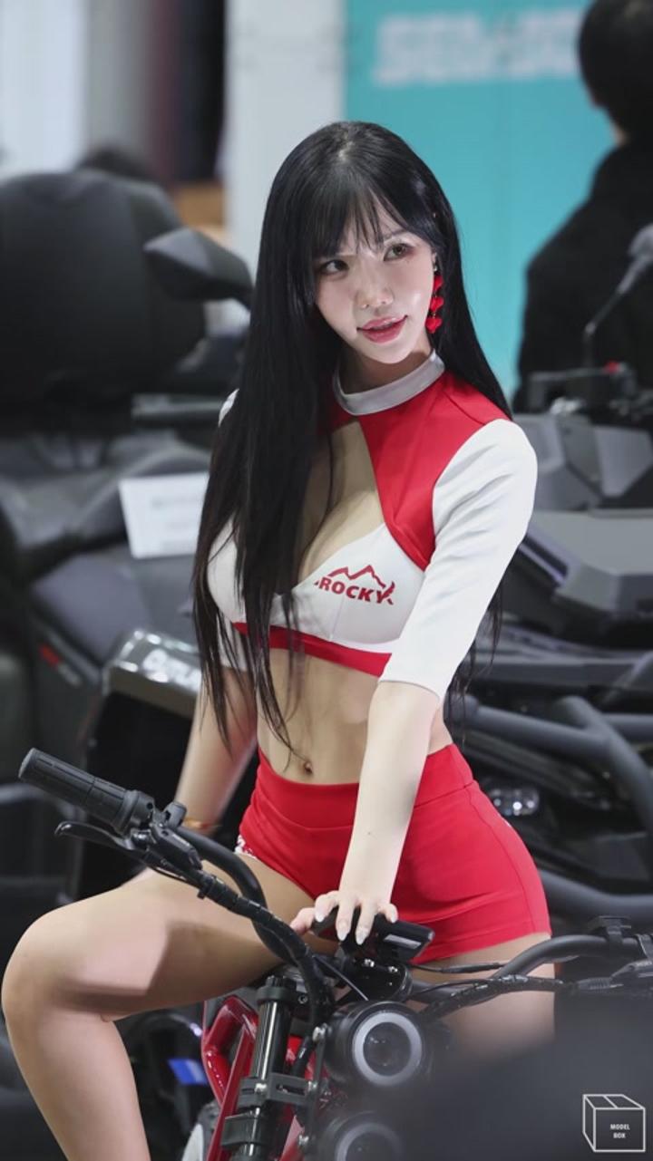 레이싱 모델 민한나 (racing model Min hanna) 직캠 (422) 비디오 썸네일 이미지