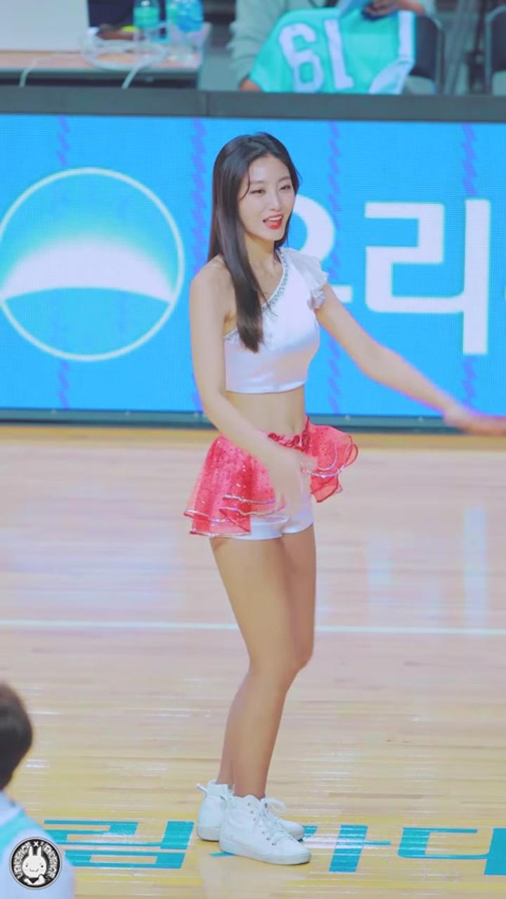 190106 치어리더 윤요안나 직캠 비디오 썸네일 이미지