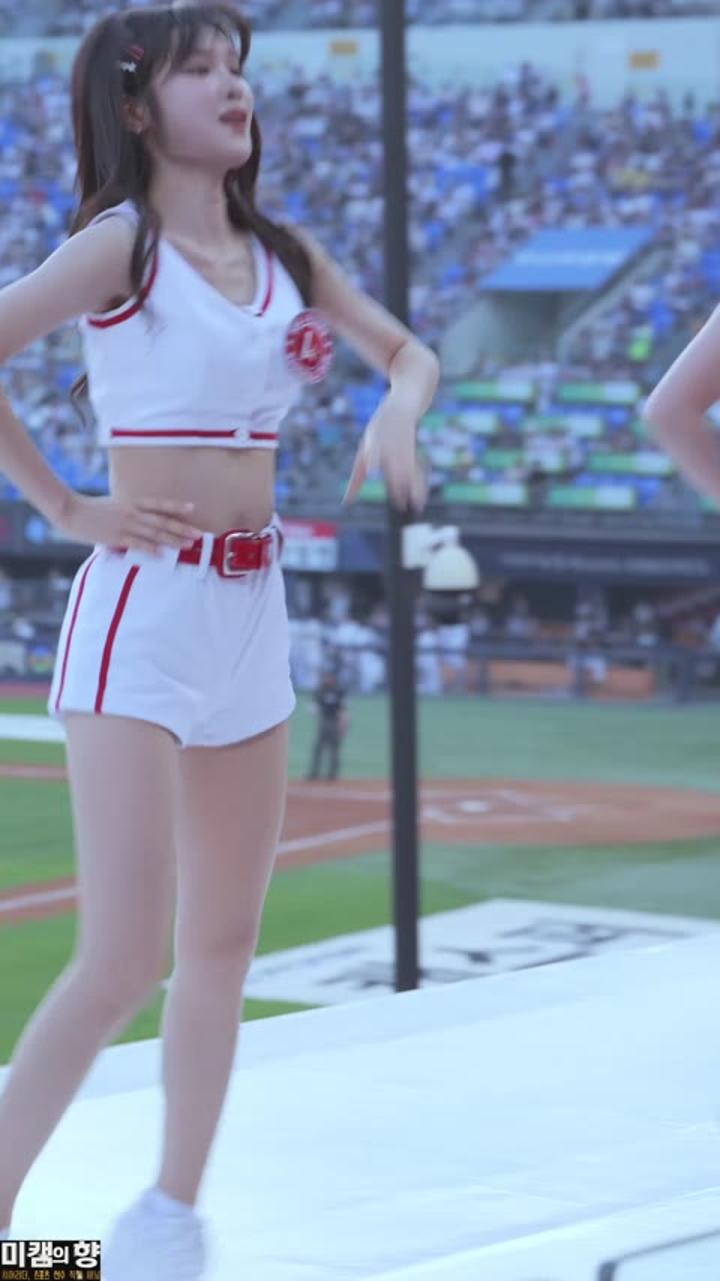 240522 치어리더 유보영 직캠 비디오 썸네일 이미지
