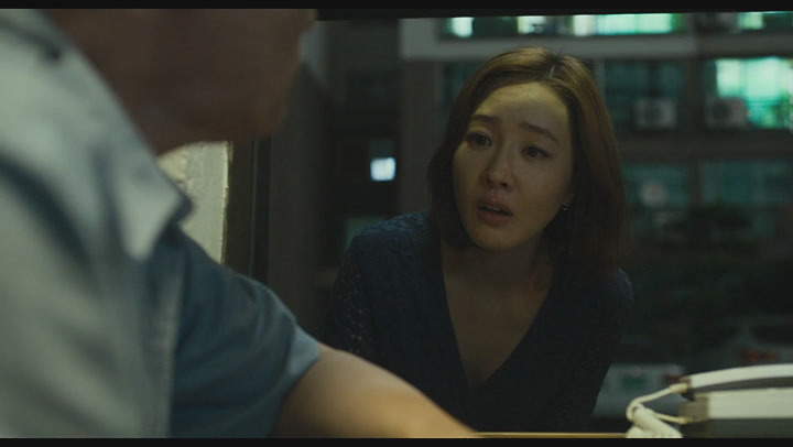 미씽 : 사라진 여자 [1080p] -엄지원, 공효진, 김희원, 박해준- 정식릴 비디오 썸네일 이미지