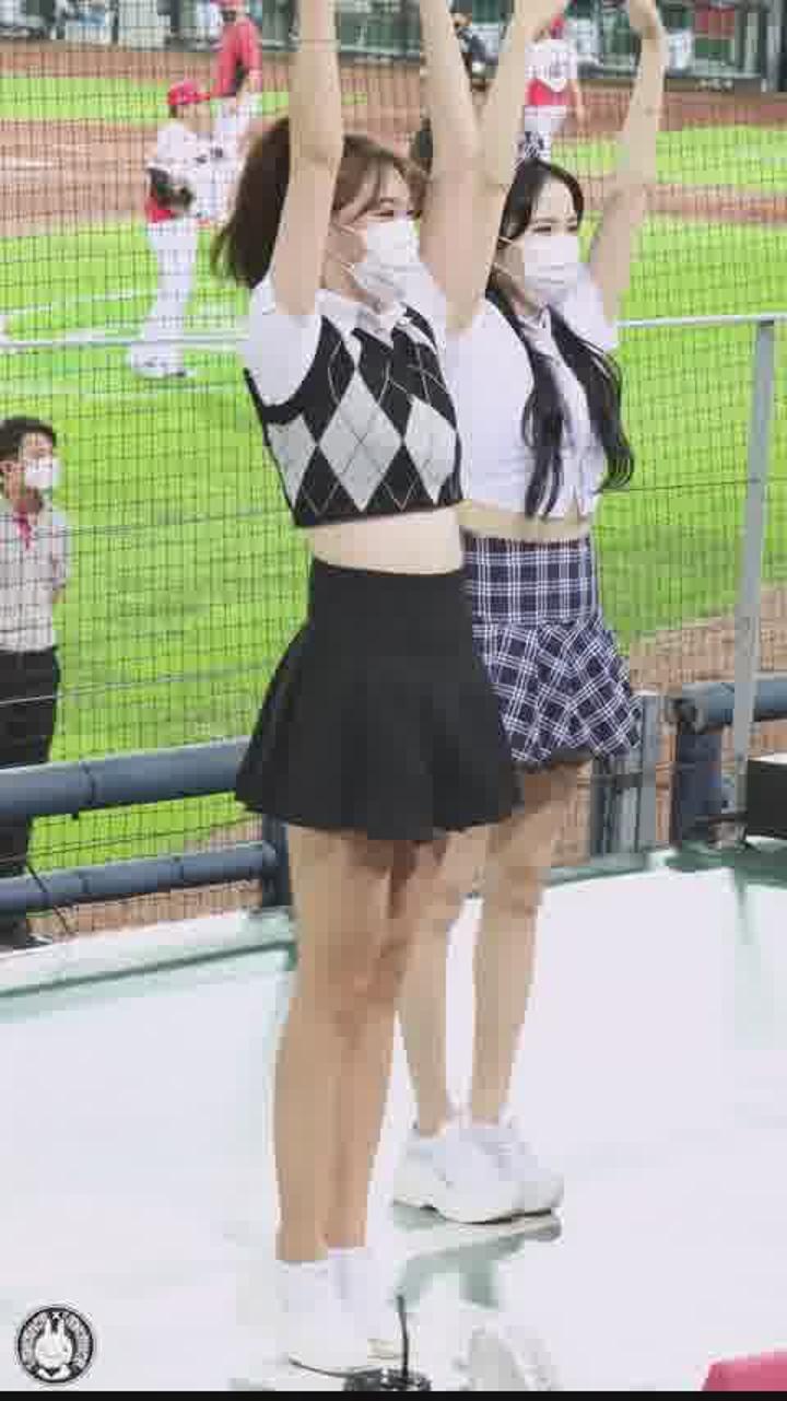 210911 치어리더 유수아 직캠 (2) 비디오 썸네일 이미지
