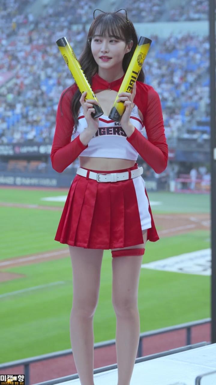 230630 치어리더 정가예 직캠 비디오 썸네일 이미지