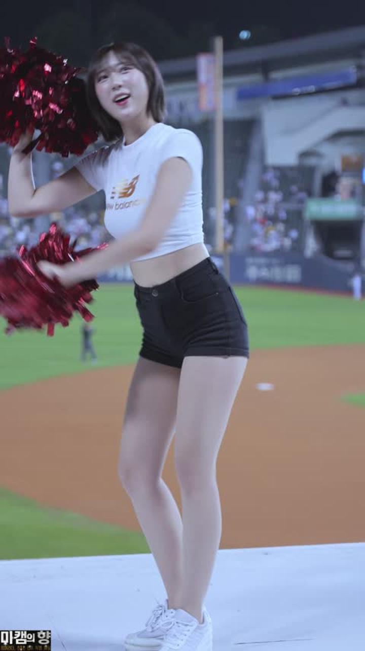 240828 치어리더 이금주 직캠 (4) 비디오 썸네일 이미지