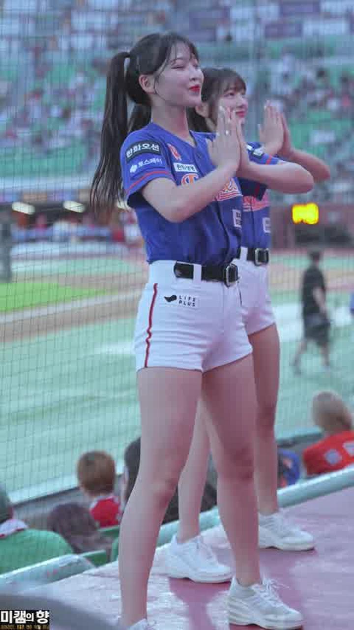 240910 치어리더 최석화, 이호은 직캠 비디오 썸네일 이미지