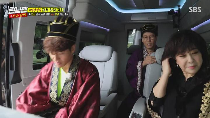 런닝맨.E415.180826.720p-NEXT 비디오 썸네일 이미지