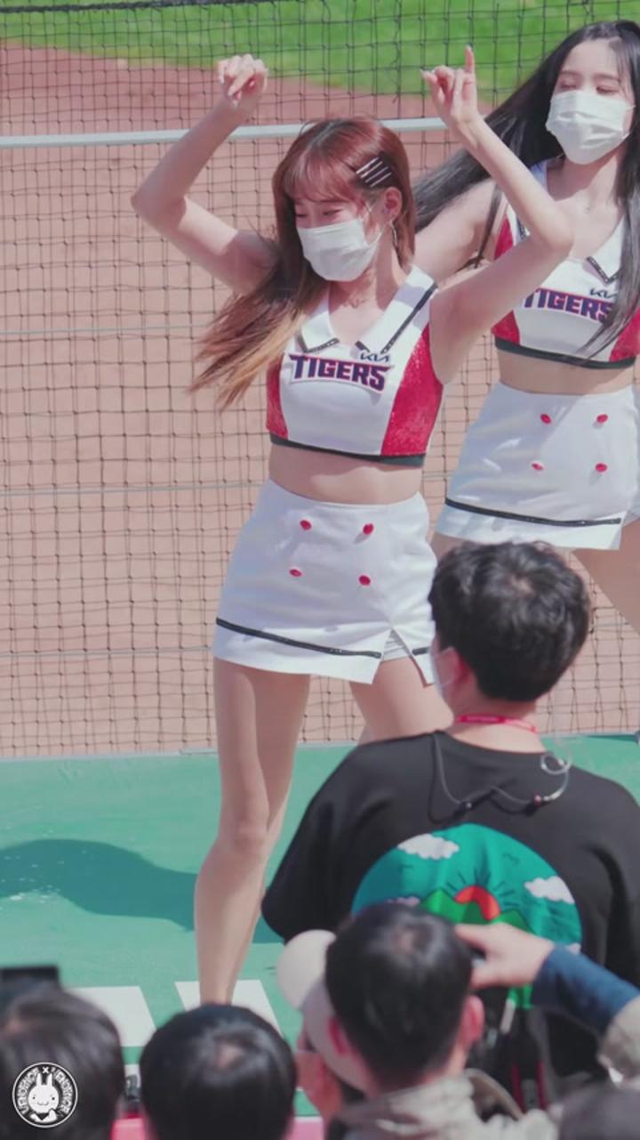 210509 치어리더 김한나 직캠 (3) 비디오 썸네일 이미지