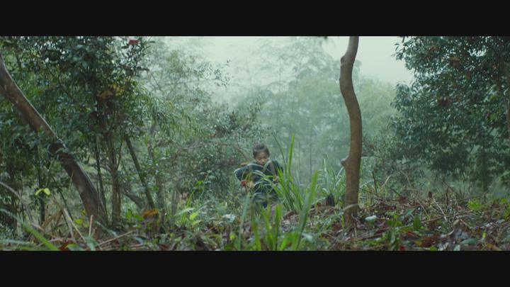 언더 파이어.2017.1080p-LAON [에밀 허쉬, 유역비] 비디오 썸네일 이미지
