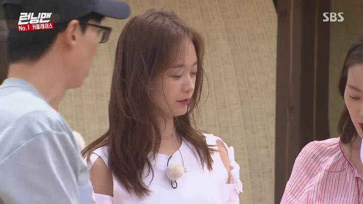 런닝맨.E489.(수상한 파트너-손나은.오하영.홍진영.손여은.이선빈.이태환).170702.HDTV.H264.720p-NEXT [런닝맨489회.런닝맨489화] 비디오 썸네일 이미지