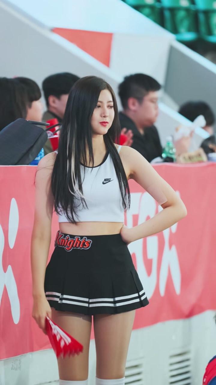 200209 치어리더 정휘영 직캠 비디오 썸네일 이미지