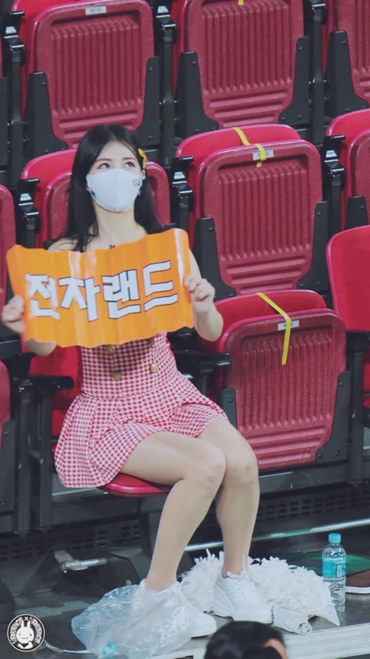 201206 치어리더 황수지 직캠 비디오 썸네일 이미지
