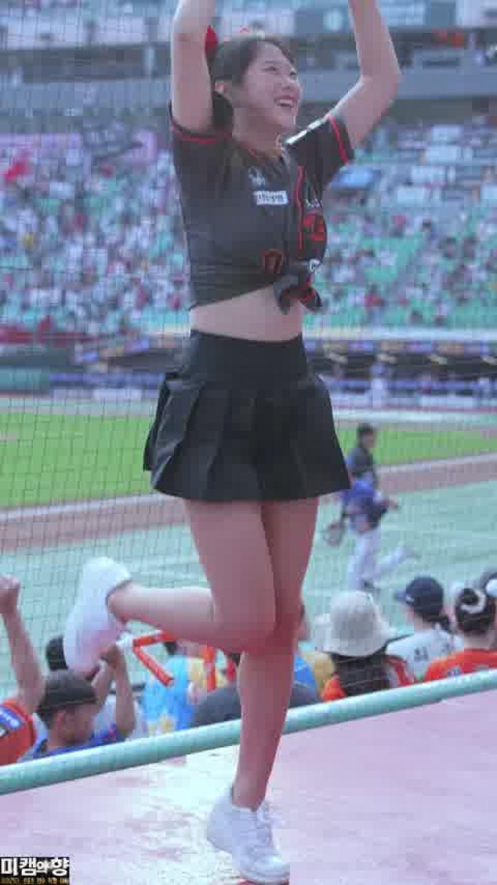240817 치어리더 이호은 직캠 (2) 비디오 썸네일 이미지