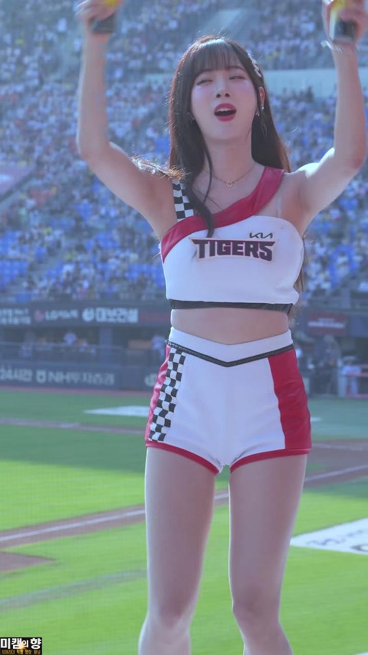 230701 치어리더 김한나 직캠 (1) 비디오 썸네일 이미지