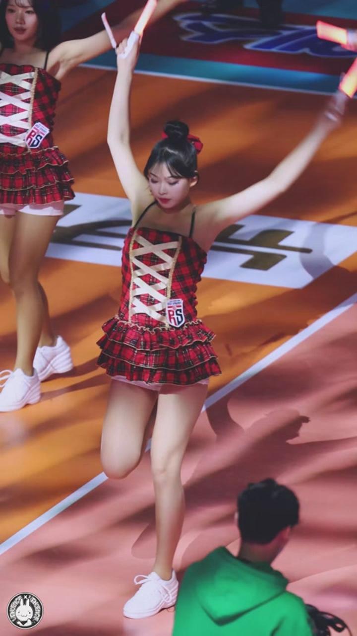 231213 치어리더 최석화 직캠 비디오 썸네일 이미지