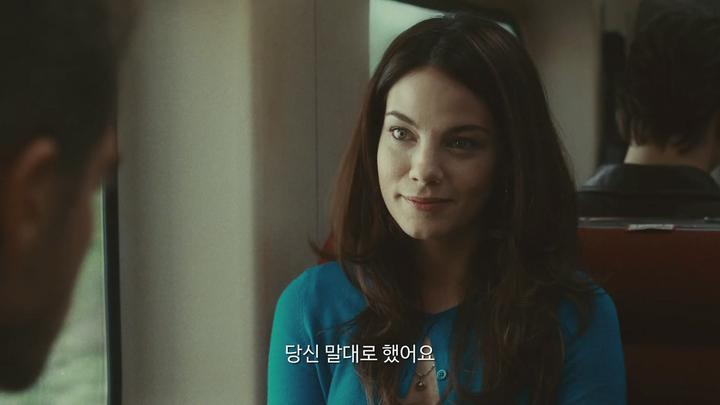 소스코드 [1080p] -제이크 질렌할, 미셸 모나한, 베라 파미가- 정식릴 비디오 썸네일 이미지